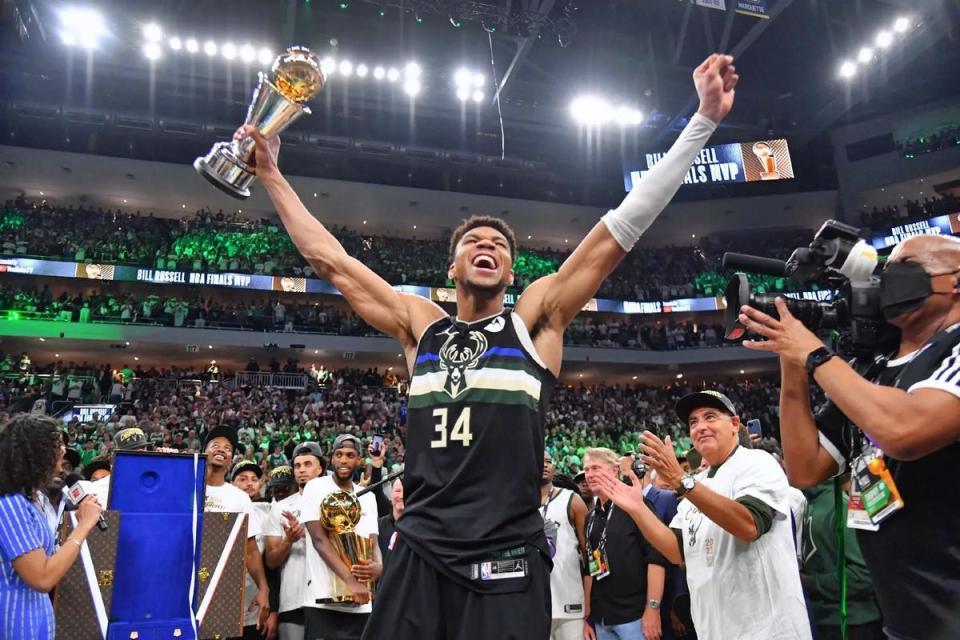 开云体育中国官方网站重要助攻引发热议！，字母哥在拜仁比赛中出色发挥再创辉煌时刻的简单介绍