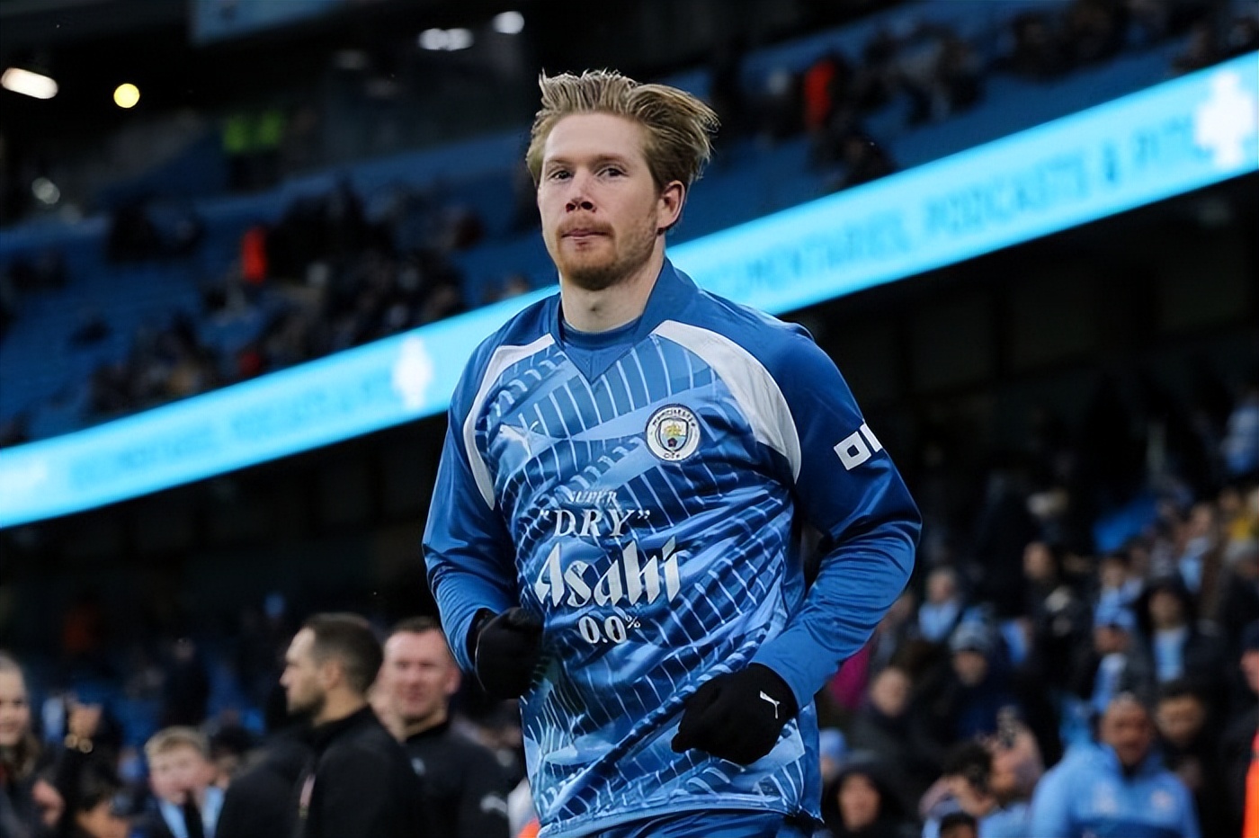 开云体育赛事观看入口 德布劳内迎来十赛季高光表现，利物浦球迷沸腾！