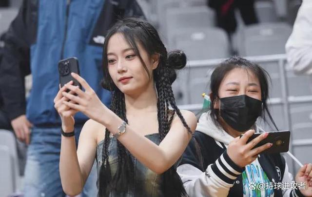 开云体育中国官方网站包含里程碑夜浙江队防线松动；CBA季后赛关键时刻刷纪录；更衣室稳定；球队文化再被提及的词条